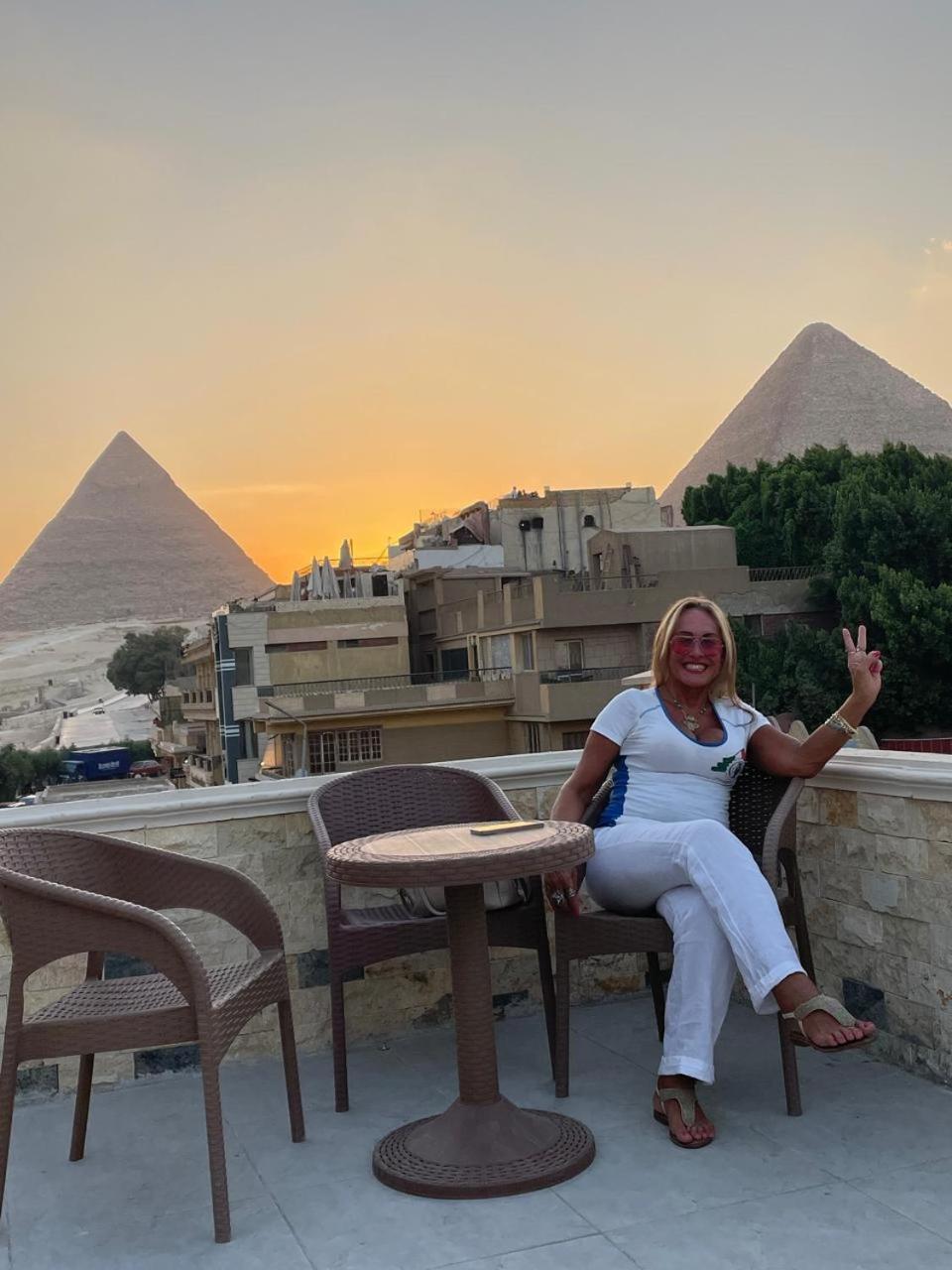 Sphinx Palace Pyramids View Inn Kafret el-Gabal Eksteriør billede