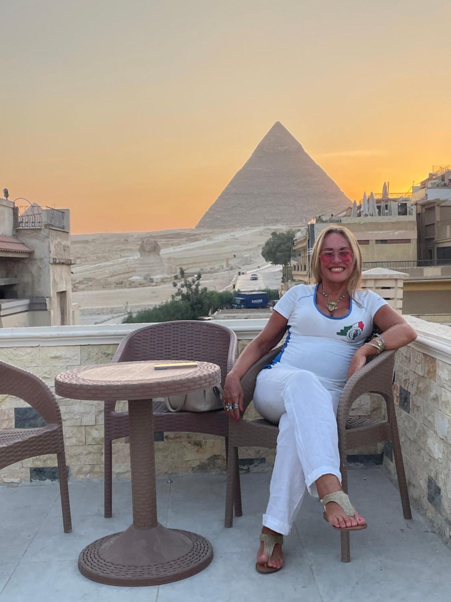 Sphinx Palace Pyramids View Inn Kafret el-Gabal Eksteriør billede